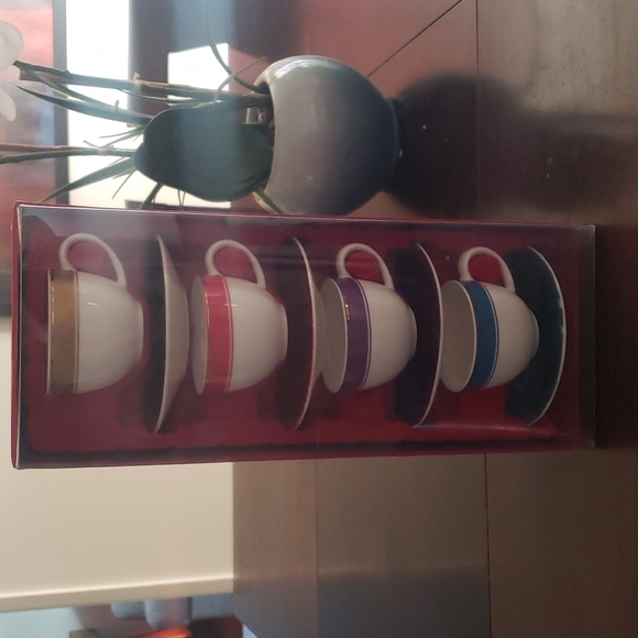 Starbucks Other - Starbucks 2006 Vintage porcelain tea cups and saucers